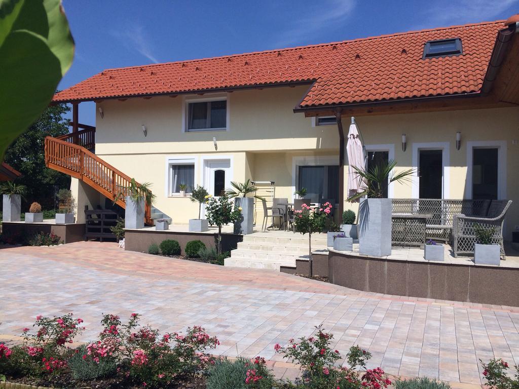 Leiner Apartman Hévíz Kamer foto