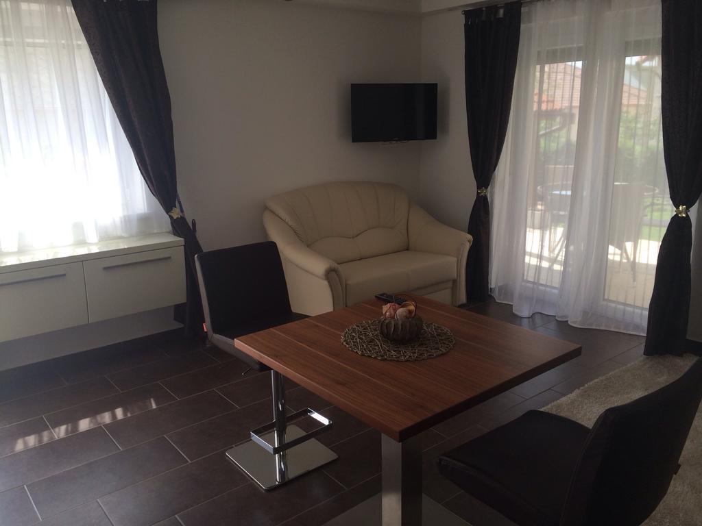 Leiner Apartman Hévíz Kamer foto